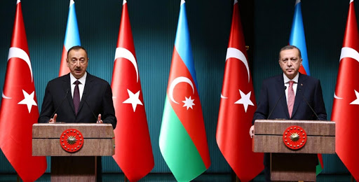 پرچم ترکیه و آذربایجان